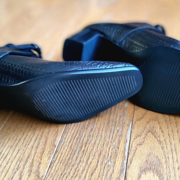 Size 9, Intentionally Blank Mac Black Women’s Ankle Boots - Picture 4 of 8